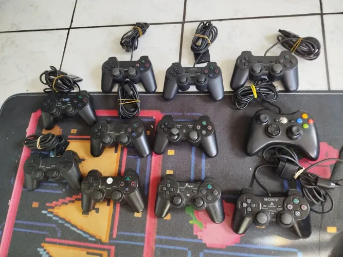 LOTE DE CONTROLES PARA CONCERTO OU RETIRADA DE PEÇAS.