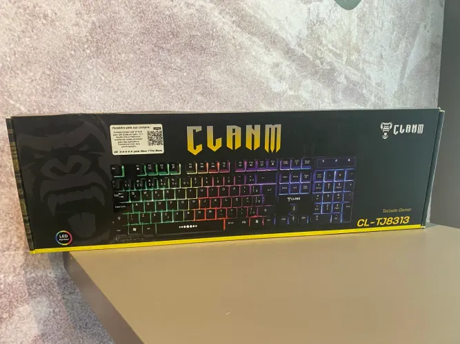 Teclado gamer de membrana da marca Clanm, modelo CL-TJ8313, Shadow