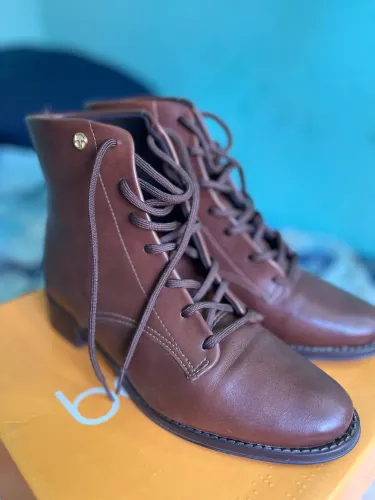 Bota beira rio 37