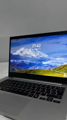 Samsung Galaxy Book Go Snapdragon 7c Gen2