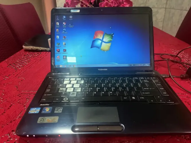 Vendo Notebook Toshiba I5 de 2ª geração!!!