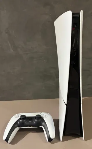 PlayStation 5 Slim Digital 1TB (CFI-2000) | NF e Excelente Estado