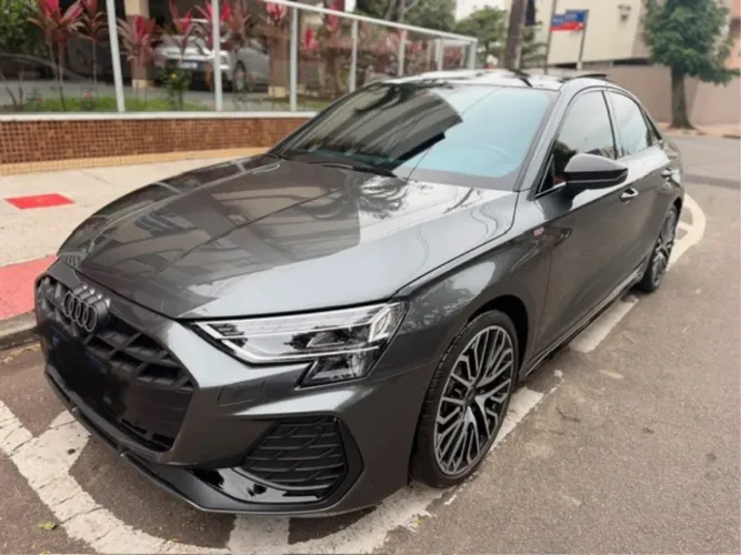 Audi A3 Sed. Perform. Black 2.0 TFSI S-tronic 2025