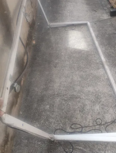 Toldo retrátil
