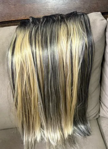 Vendo mega hair de fibra 65 cm 120 gr