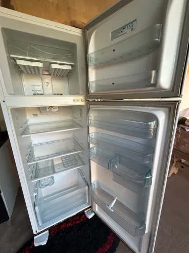 Geladeira Frost Free DF 38