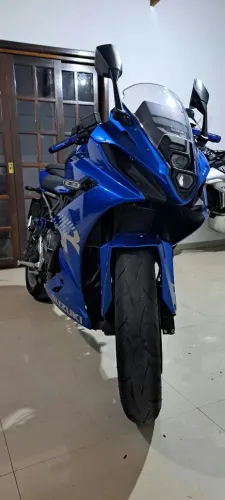 Moto Suzuki Gsx-8R