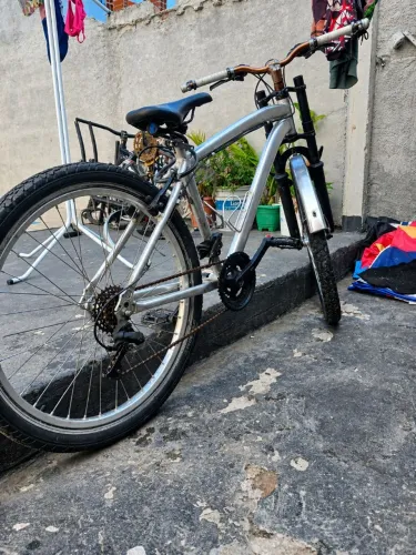 Bike toda no alumínio aro 26 amortecedor 2 andar