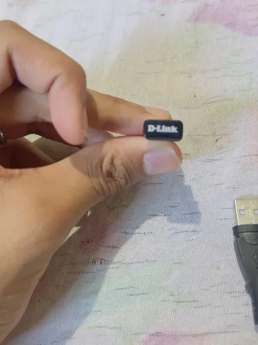 D-LINK Adaptador de WIFI Pouco usado, algumas semanas