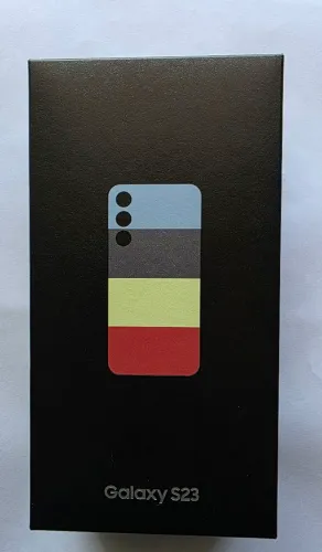 Samsung Galaxy S23 com caixa e acessórios - Tela com linhas
