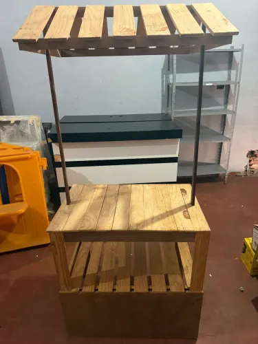 Vendo barraca em madeira