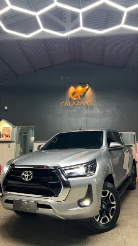 Toyota Hilux CD SRX 4X4 2.8 TDI 16V Diesel Aut. 2022