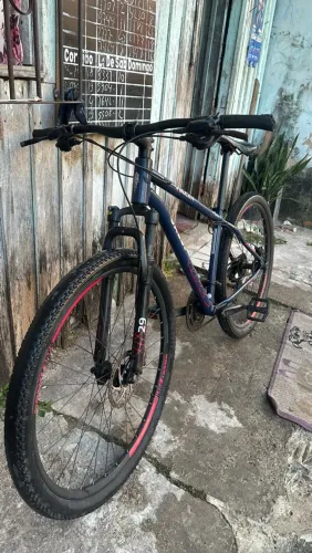 Vende-se bike Aro29 seminova em boas condições 