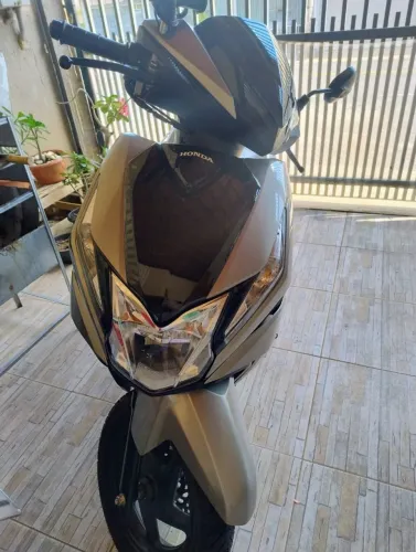 *oportunidade Honda elite 2025 para pessoas exigentes.