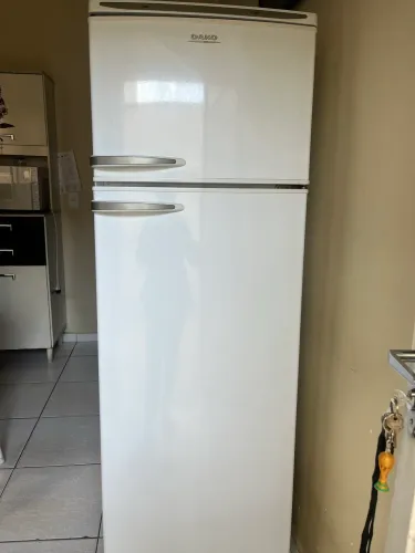 Refrigerador Dako 337 litros