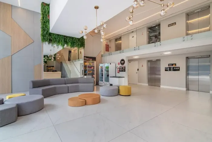 Apartamento de 34m² e uma vaga de garagem no centro de Curitiba
