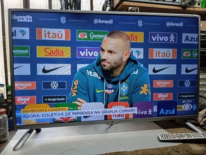 Tv LG 39lb5600