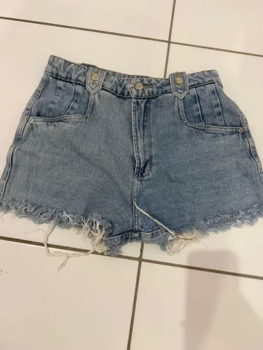 Short 42(a forma é pequena) - valor 25
