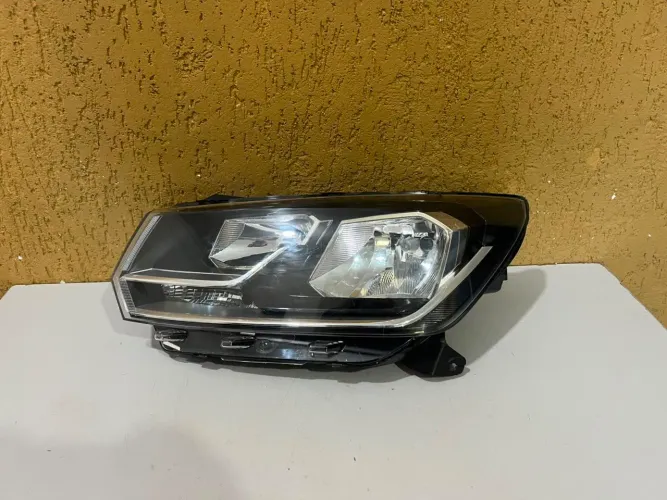Farol esquerdo Gol / Voyage G8 / Saveiro G7 ano 2017/2018/2019/2020/2021/2022/2023