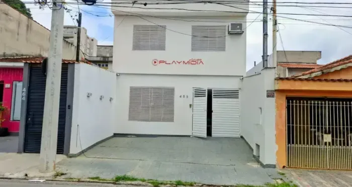 Imóvel para aluguel e venda possui 230 metros quadrados 6 salas 2 vagas Nova Petrópolis Sã