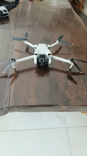 Drone DJI mine 3
