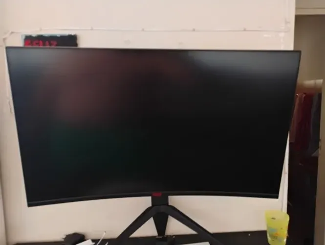 Monitor 32 curvo 165 hts 1m de reposta  troco Pc volto resto