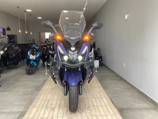 Dafra Cruisym 300 2023