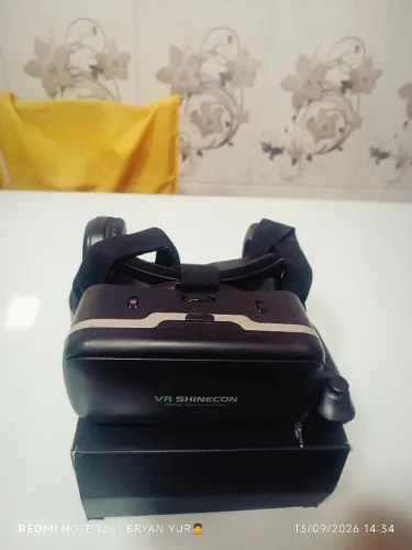 Óculos VR em perfeito estado para usar com celular