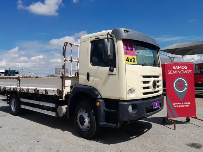 Volkswagen 15.190 E Constellation 2p (diesel)(E5) 2018/2019 Vamos Seminovos Betim