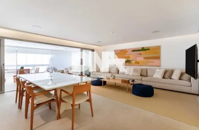 Apartamento : / Residencial / Leblon
