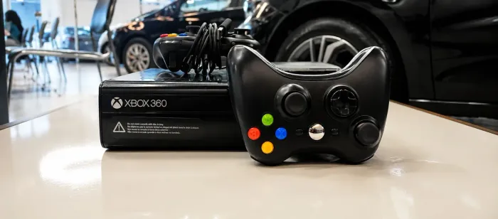 XBOX 360 DESBLOQUEADO+ 2 CONTROLES+ FONTE +68 JOGOS INSTALADOS