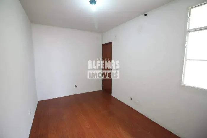 Apartamento à venda 2 quartos no Bairro Eldorado