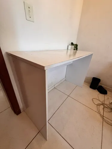 doação escrivaninha 