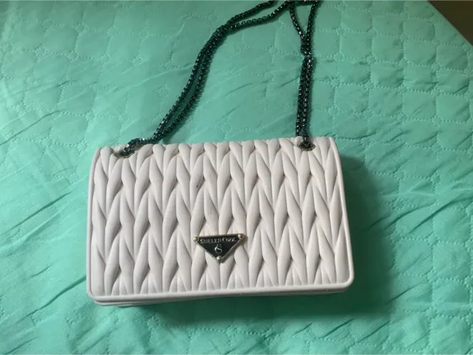 bolsa pequena branca
