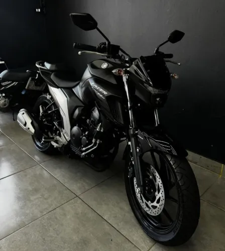 Vende - se uma FZ250