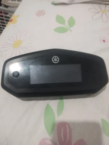 Vende-se painel da fz 15 2024 . Somente o display funcionando a placa tem q trocar.