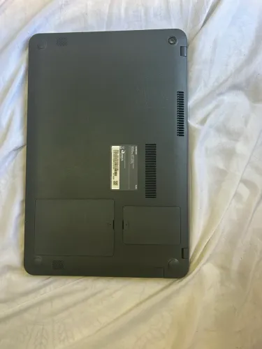 Notebook Samsung E30