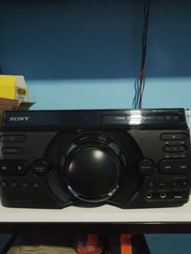  Vendo um som Sony , com defeito, protect 3