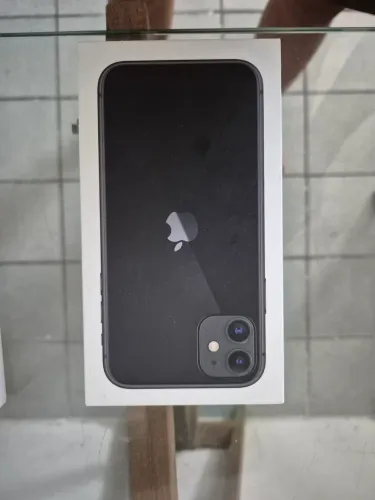 Caixa de iphone 11 e iphone 15 plus