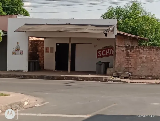 vendo essa casa na avenida principal do bairro São Bento 