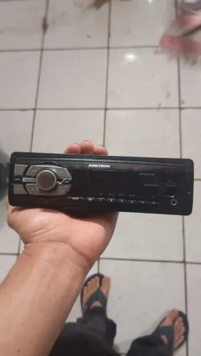 Rádio pósitron som automotivo