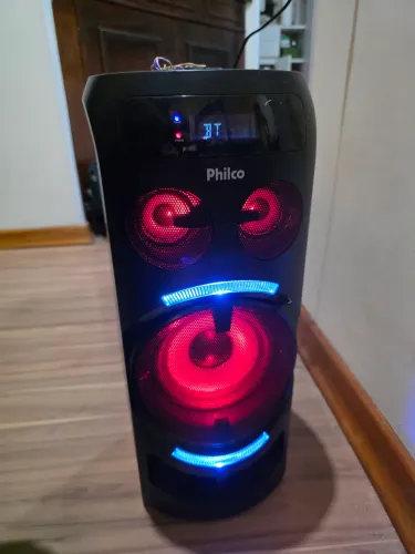 Caixa de som Philco PCX 3500 simente na energia