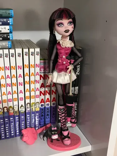 Draculaura G1 completa