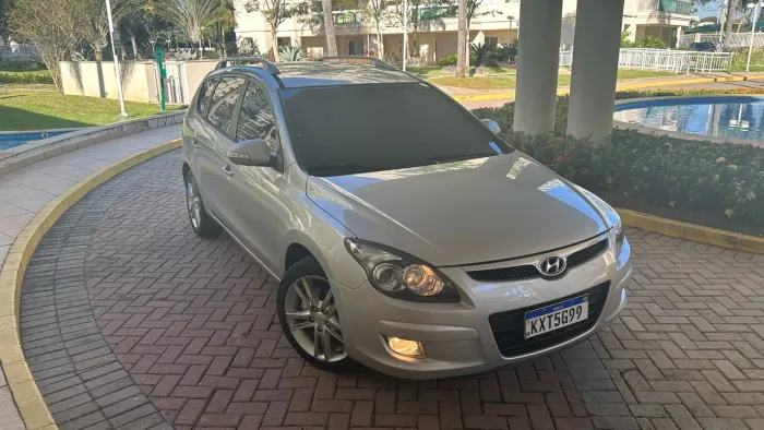 Hyundai I30CW 2.0 16V 145cv Aut. 5P 2011