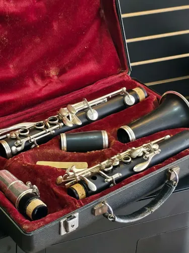 Clarinete Buffet Crampon E11 - Madeira - Muito bom