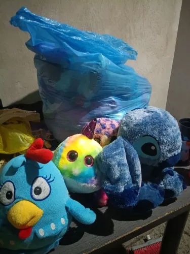 Sacolada com diversos ursos de 30$ a 80$ cada