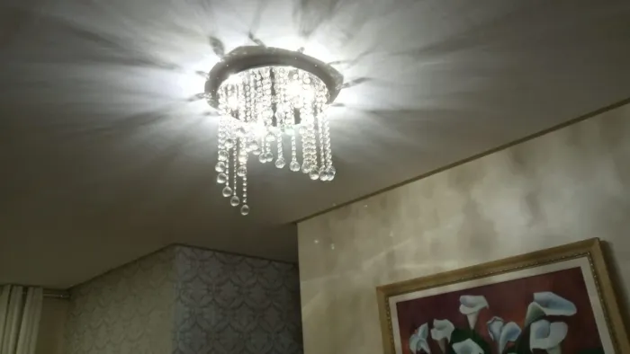 Lustre cristal em perfeito estado.