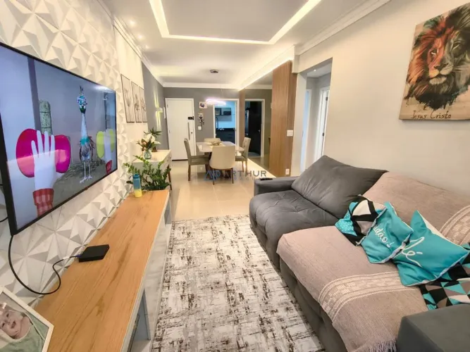 Apartamento à venda no Forte em Praia Grande com 2 dormitórios, 2 vagas e 98m²
