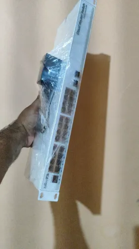 CRS 324-24G 2 portas sfp 10g