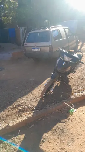 Moto pra jogo o vende ta no 24.preço 4.000